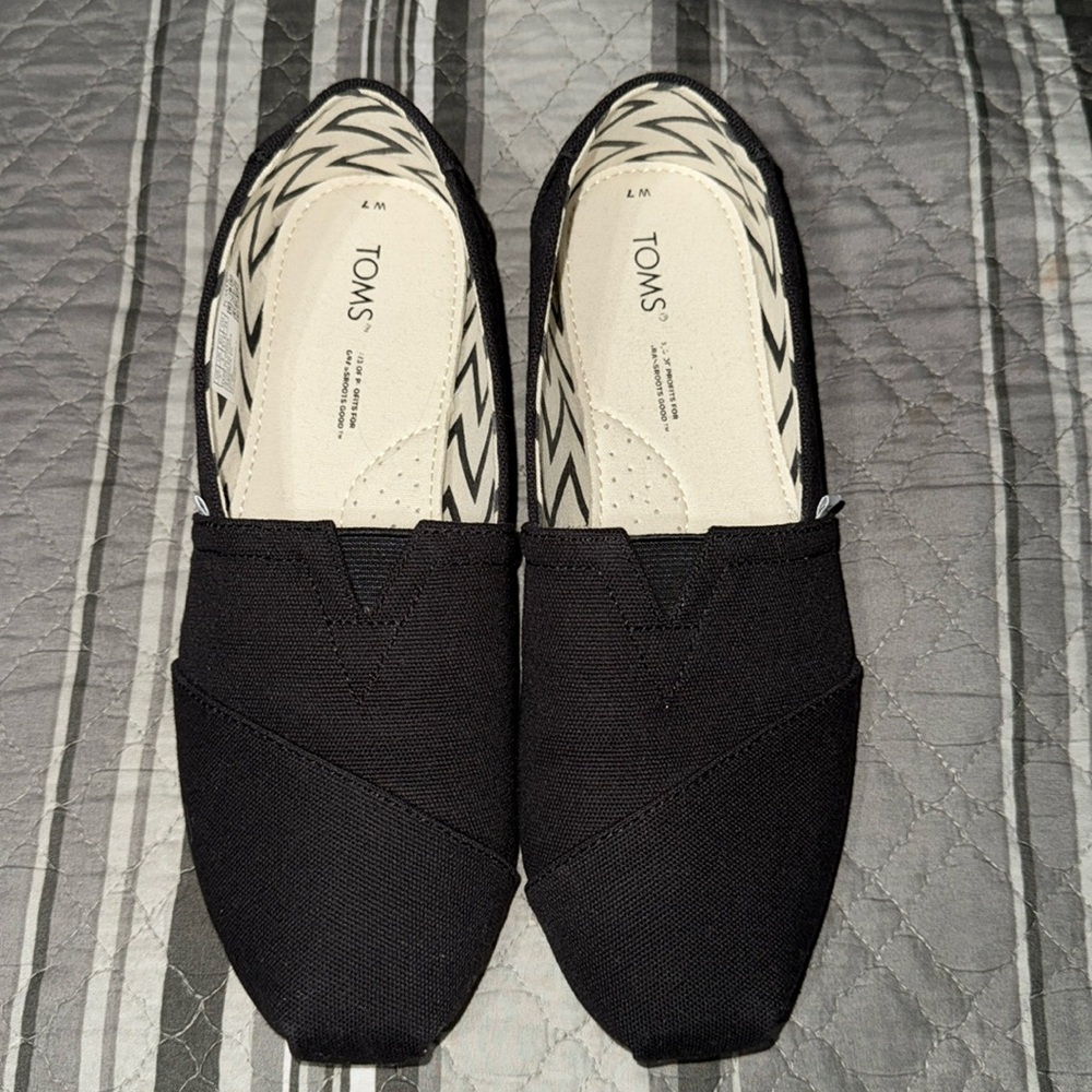 TOMS WOMEN’S ALPARGATA BLACK HERITAGE CANVAS SLIP ON SHOES